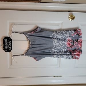 Cestyle 2XL Top with Straps Floral Gray Pink White Scroll pattern